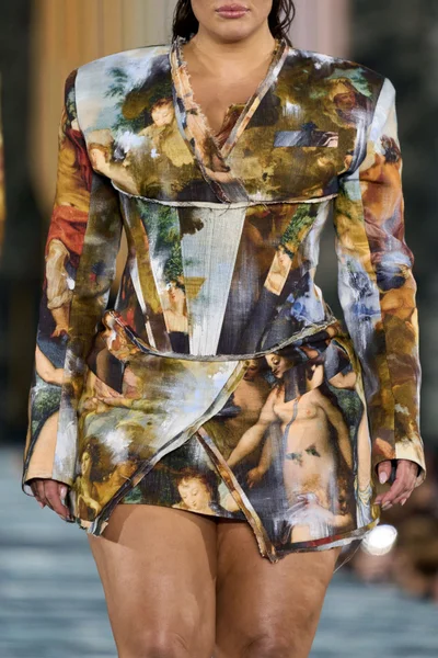 Look 70